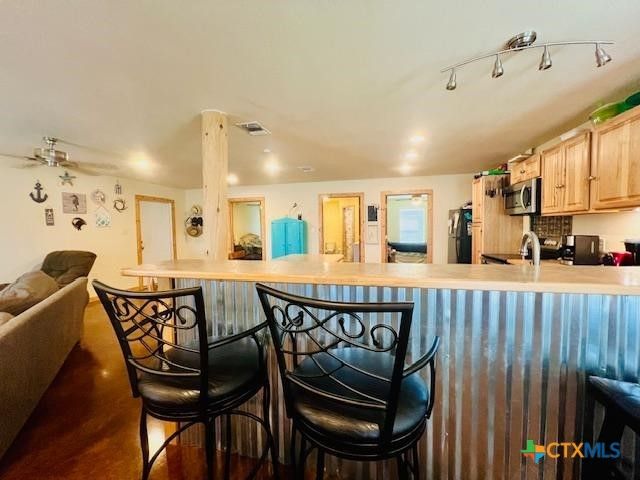 76 Coastal Oaks Loop, Port O'connor, TX 77982