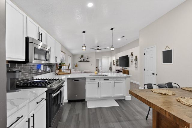 5348 River Ridge Avenue NW, Albuquerque, NM 87114