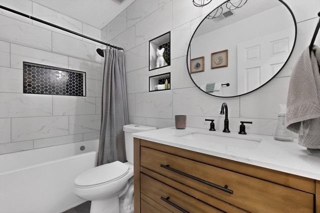 5348 River Ridge Avenue NW, Albuquerque, NM 87114