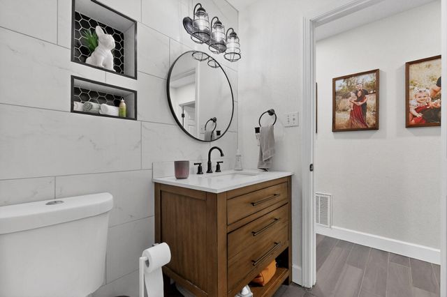 5348 River Ridge Avenue NW, Albuquerque, NM 87114