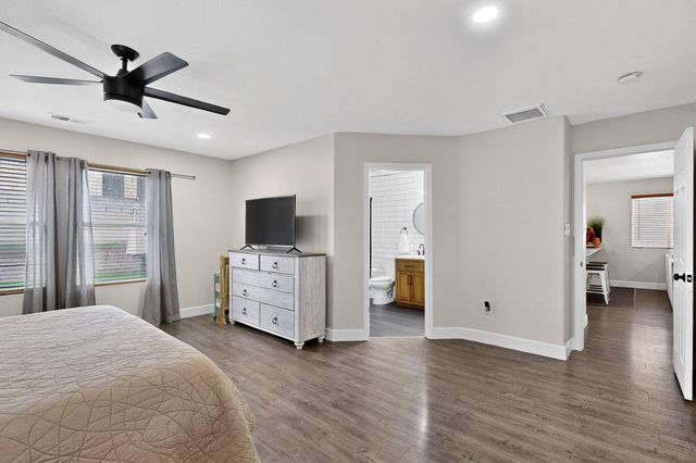 5348 River Ridge Avenue NW, Albuquerque, NM 87114