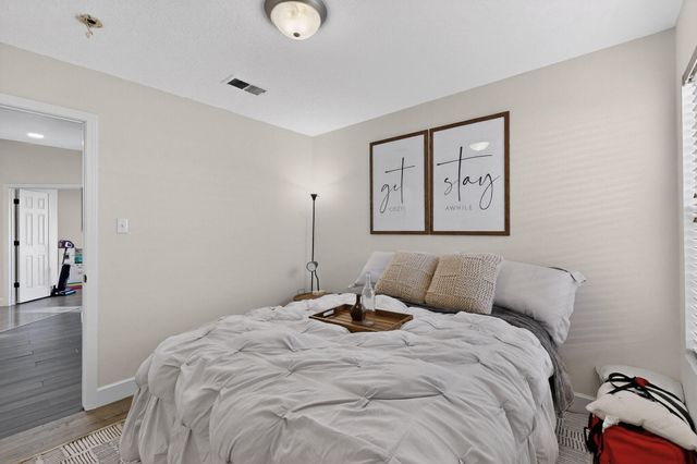 5348 River Ridge Avenue NW, Albuquerque, NM 87114