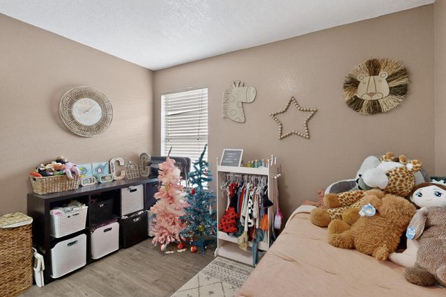 5348 River Ridge Avenue NW, Albuquerque, NM 87114