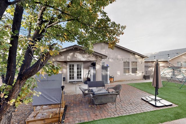 5348 River Ridge Avenue NW, Albuquerque, NM 87114