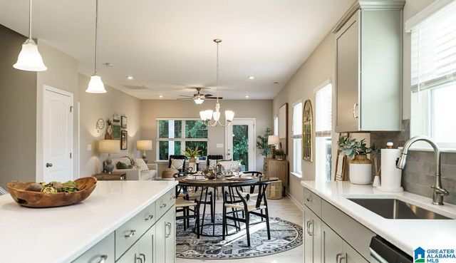 1670 STERLING GROVE DRIVE, Margaret, AL 35120