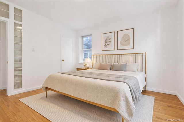 123-25 82nd Avenue 5R, Kew Gardens, NY 11415