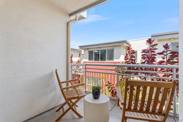 687 S Coast Hwy 101 219, Encinitas, CA 92024