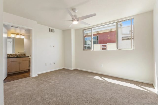 687 S Coast Hwy 101 219, Encinitas, CA 92024