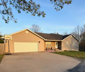 3000 Jennifer Place, West Plains, MO 65775