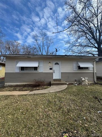 10504 Earl Drive, St Louis, MO 63136