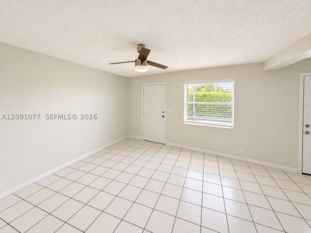 1610 NW N River Dr 206, Miami, FL 33125