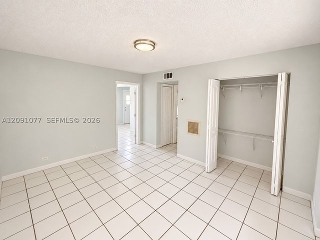 1610 NW N River Dr 206, Miami, FL 33125