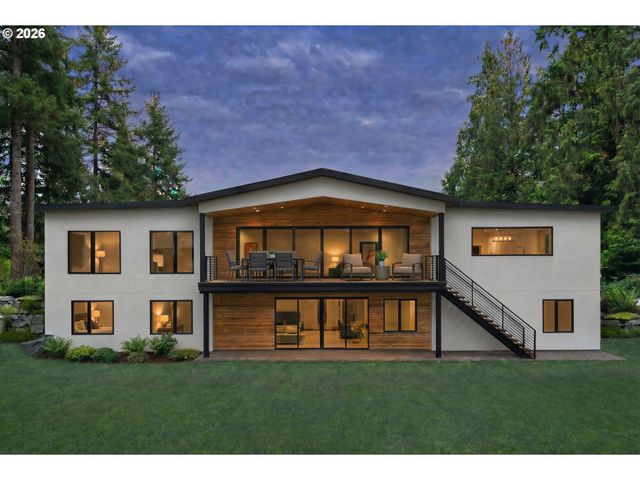 13248 S IRON MOUNTAIN Blvd, Portland, OR 97219