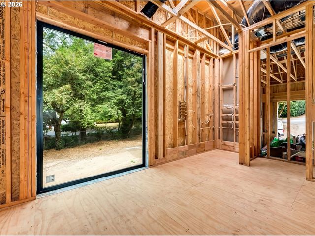 13248 S IRON MOUNTAIN Blvd, Portland, OR 97219