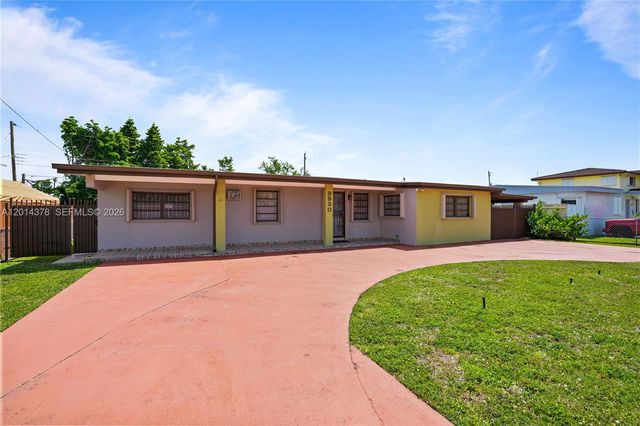 9930 SW 40th Ter, Miami, FL 33165