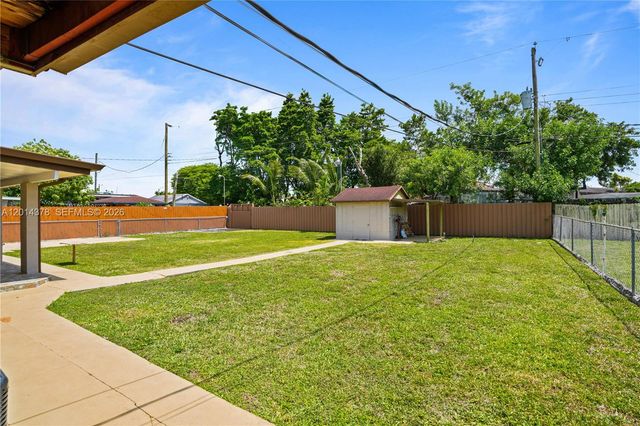 9930 SW 40th Ter, Miami, FL 33165
