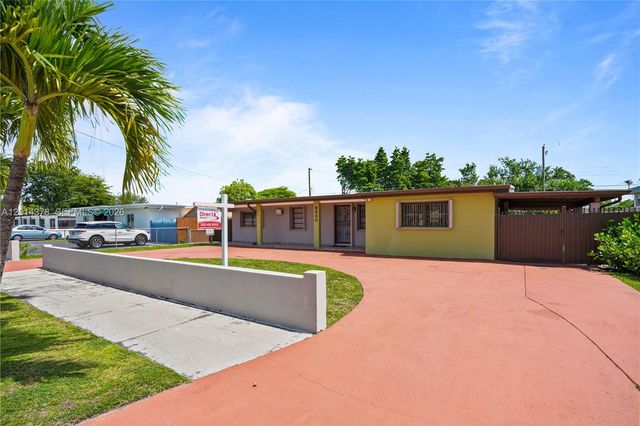 9930 SW 40th Ter, Miami, FL 33165