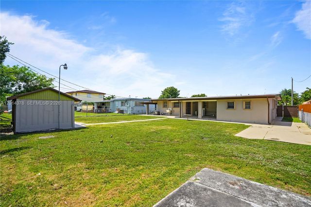 9930 SW 40th Ter, Miami, FL 33165