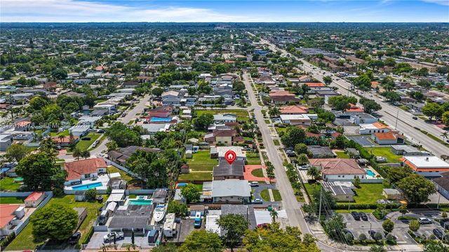 9930 SW 40th Ter, Miami, FL 33165