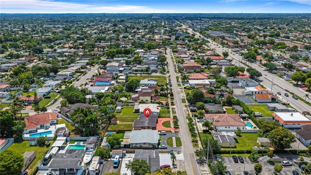 9930 SW 40th Ter, Miami, FL 33165