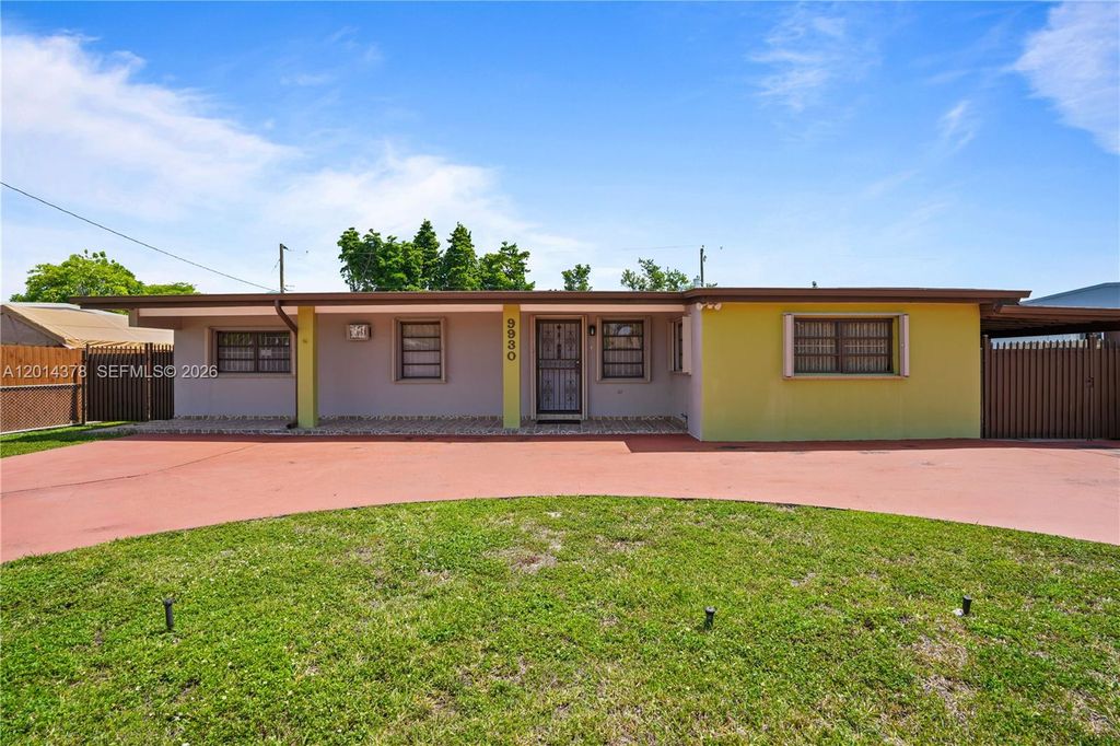 9930 SW 40th Ter, Miami, FL 33165