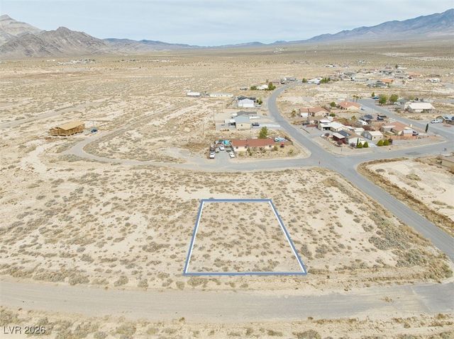 700 West Nikki Way, Pahrump, NV 89060