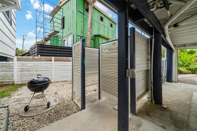 603 Island Retreat Road, Port Aransas, TX 78373