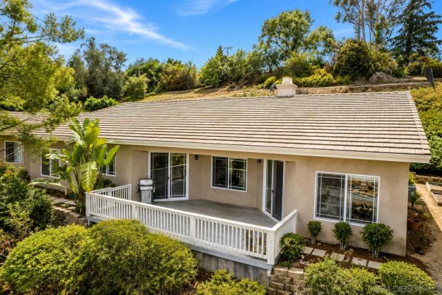 613 Carnation Lane, Fallbrook, CA 92028