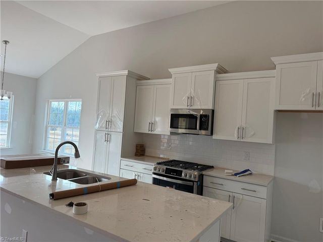 271 Morning Star Drive, Advance, NC 27006