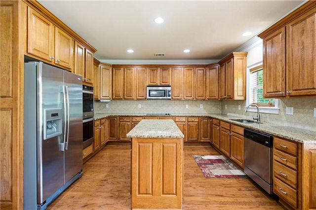 4200 Donington Way, Hampton, GA 30228