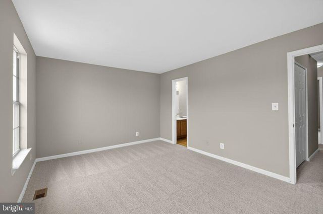 2117 FORT DONELSON CT, Dumfries, VA 22026