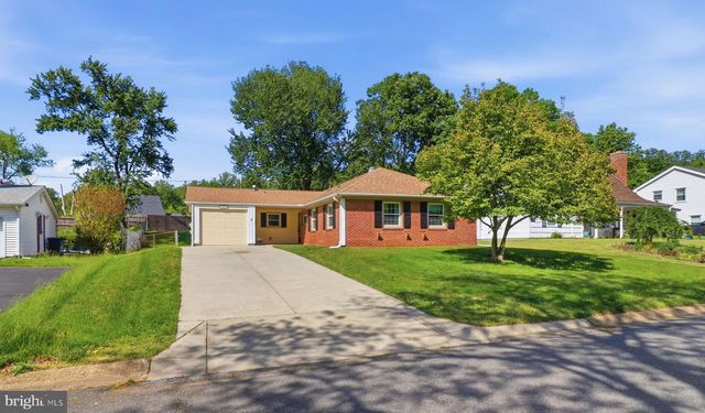 2914 BARRISTER LN, Bowie, MD 20715