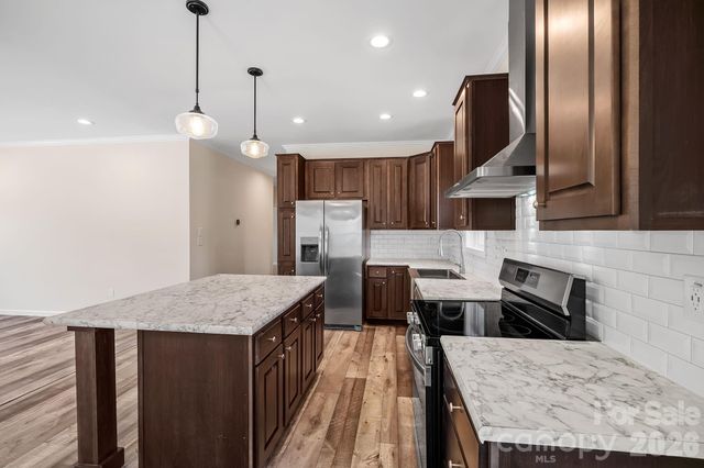 119 Bellamy Road, Asheville, NC 28806
