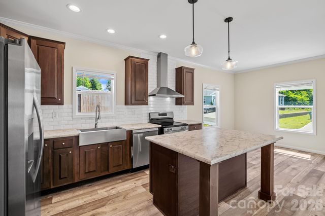 119 Bellamy Road, Asheville, NC 28806