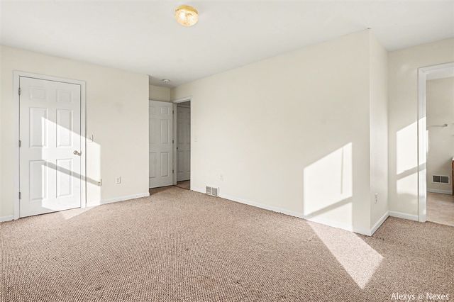 2271 Mccracken Street, Muskegon, MI 49441