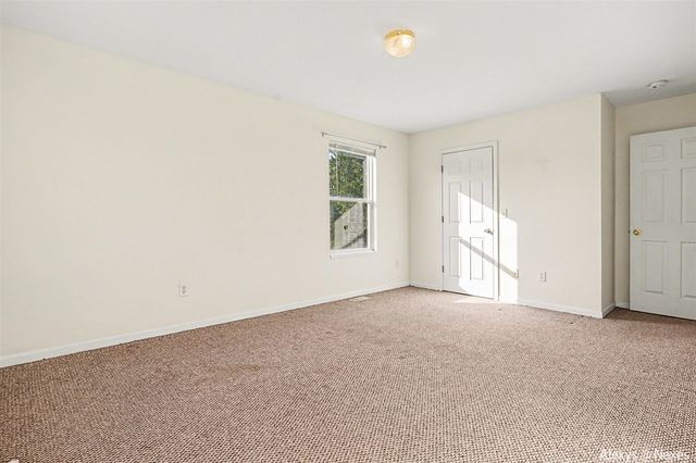 2271 Mccracken Street, Muskegon, MI 49441