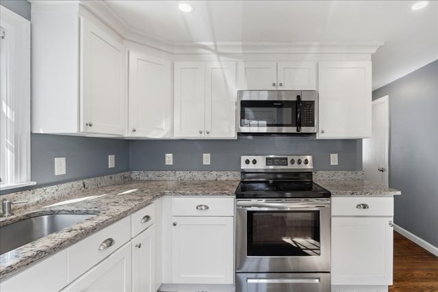 30 Calumet Ave., Worcester, MA 01606