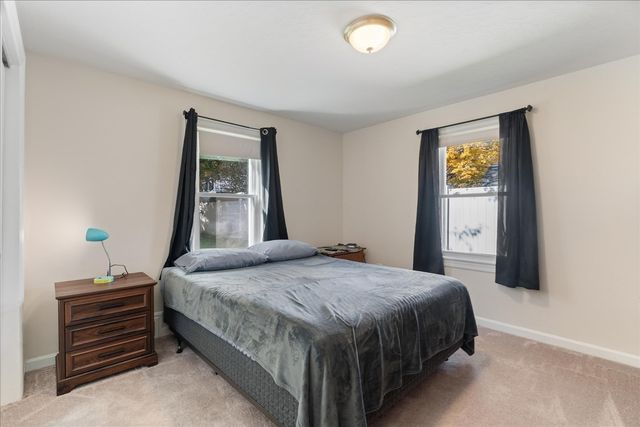 30 Calumet Ave., Worcester, MA 01606