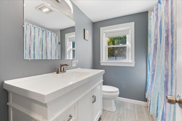 30 Calumet Ave., Worcester, MA 01606