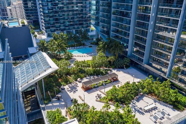 68 SE 6th St 2510, Miami, FL 33131