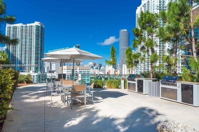 68 SE 6th St 2510, Miami, FL 33131