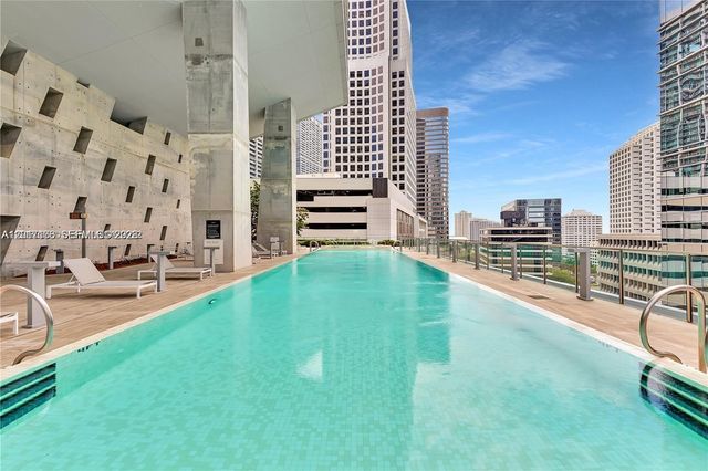 68 SE 6th St 2510, Miami, FL 33131