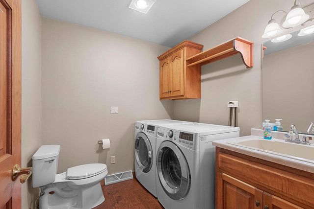 1955 SAGEBRUSH WAY, Green Bay, WI 54311