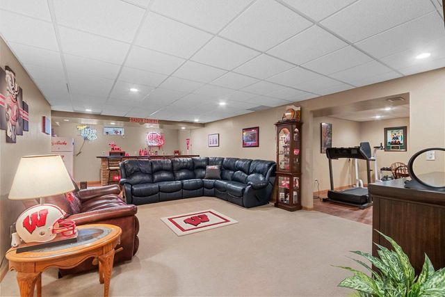 1955 SAGEBRUSH WAY, Green Bay, WI 54311