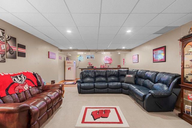 1955 SAGEBRUSH WAY, Green Bay, WI 54311