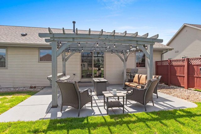 1955 SAGEBRUSH WAY, Green Bay, WI 54311