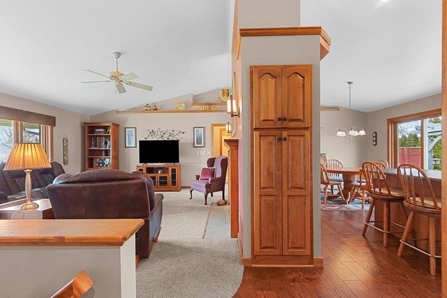 1955 SAGEBRUSH WAY, Green Bay, WI 54311
