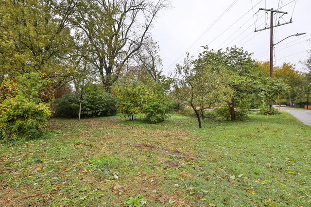 1531 E Monroe Street, Springfield, MO 65802