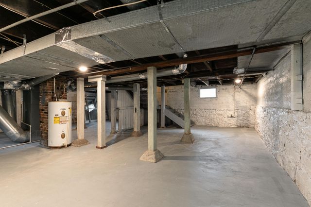 1531 E Monroe Street, Springfield, MO 65802