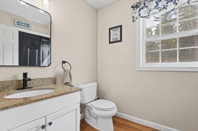 5 Middleridge Road, Derry, NH 03038